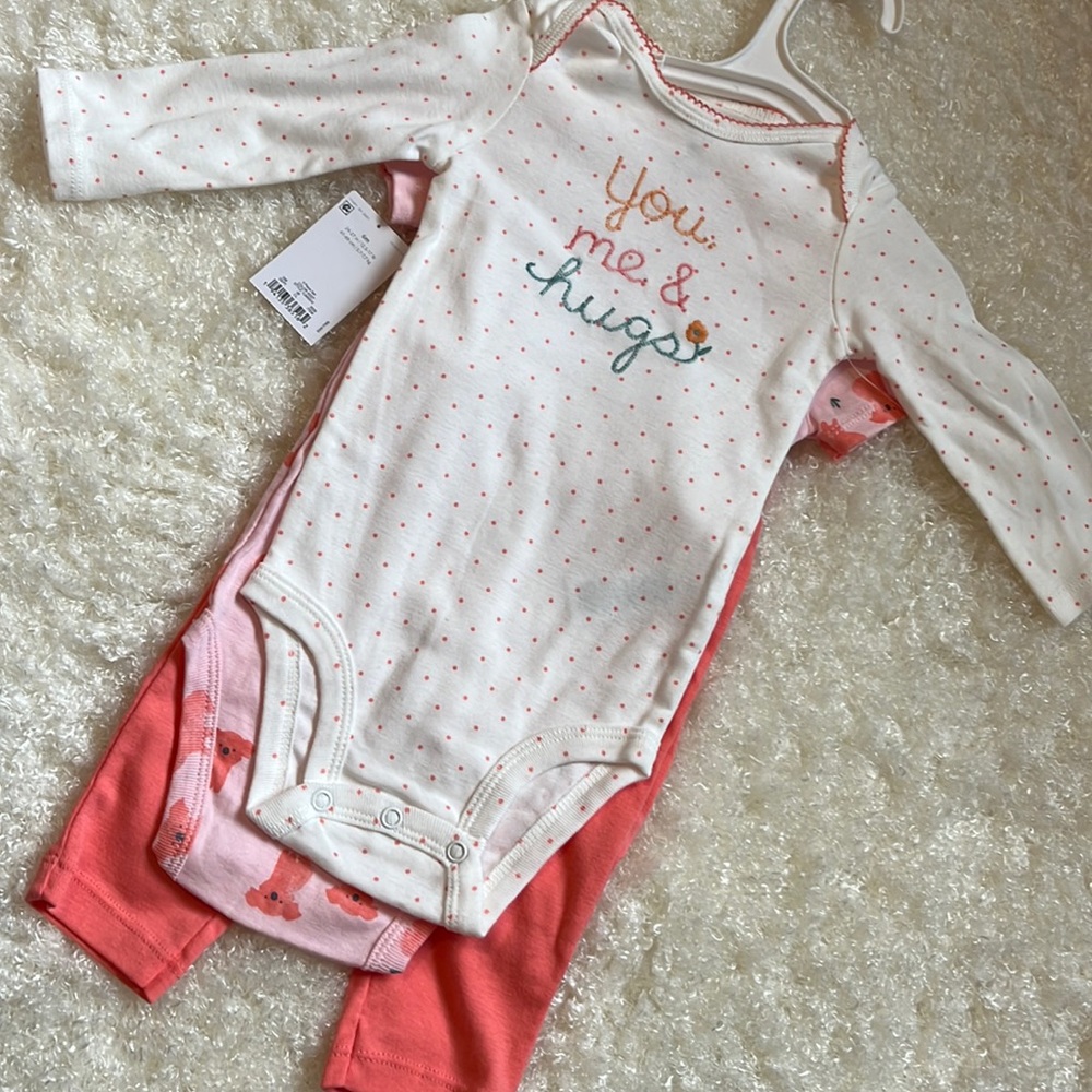 Just One You by Carter’s 3-piece set. Size 6 months.